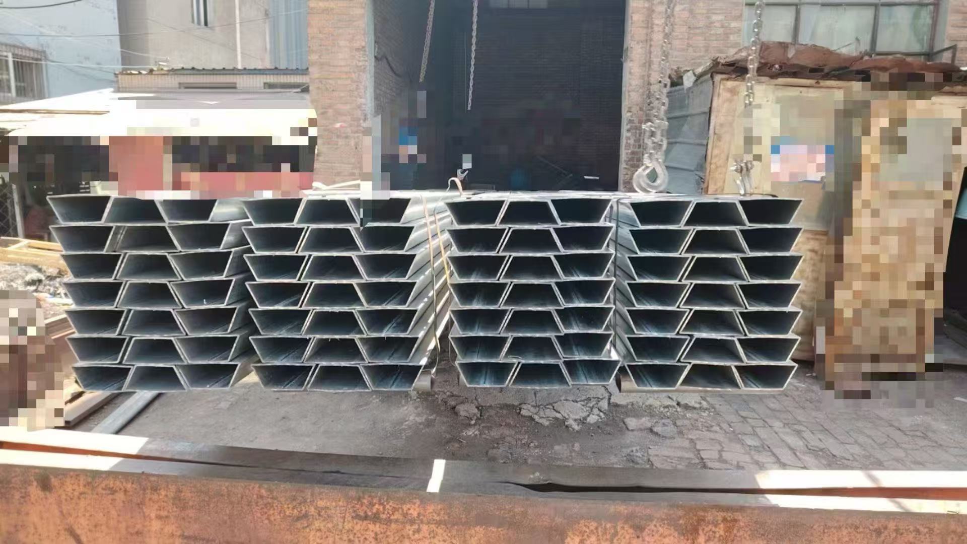 梯形管